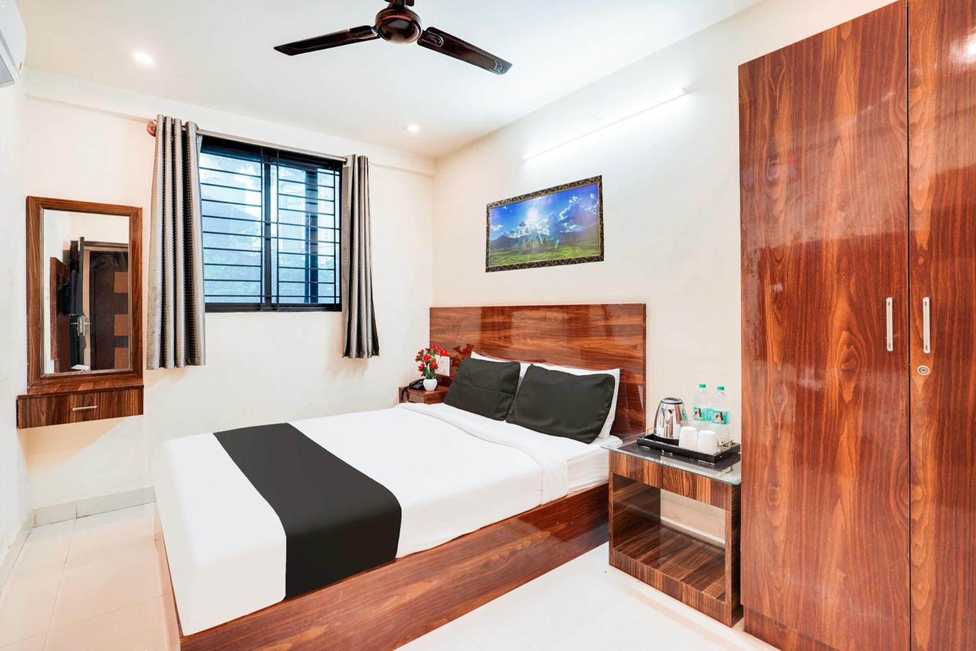 Hotel O S Nandhi Residency