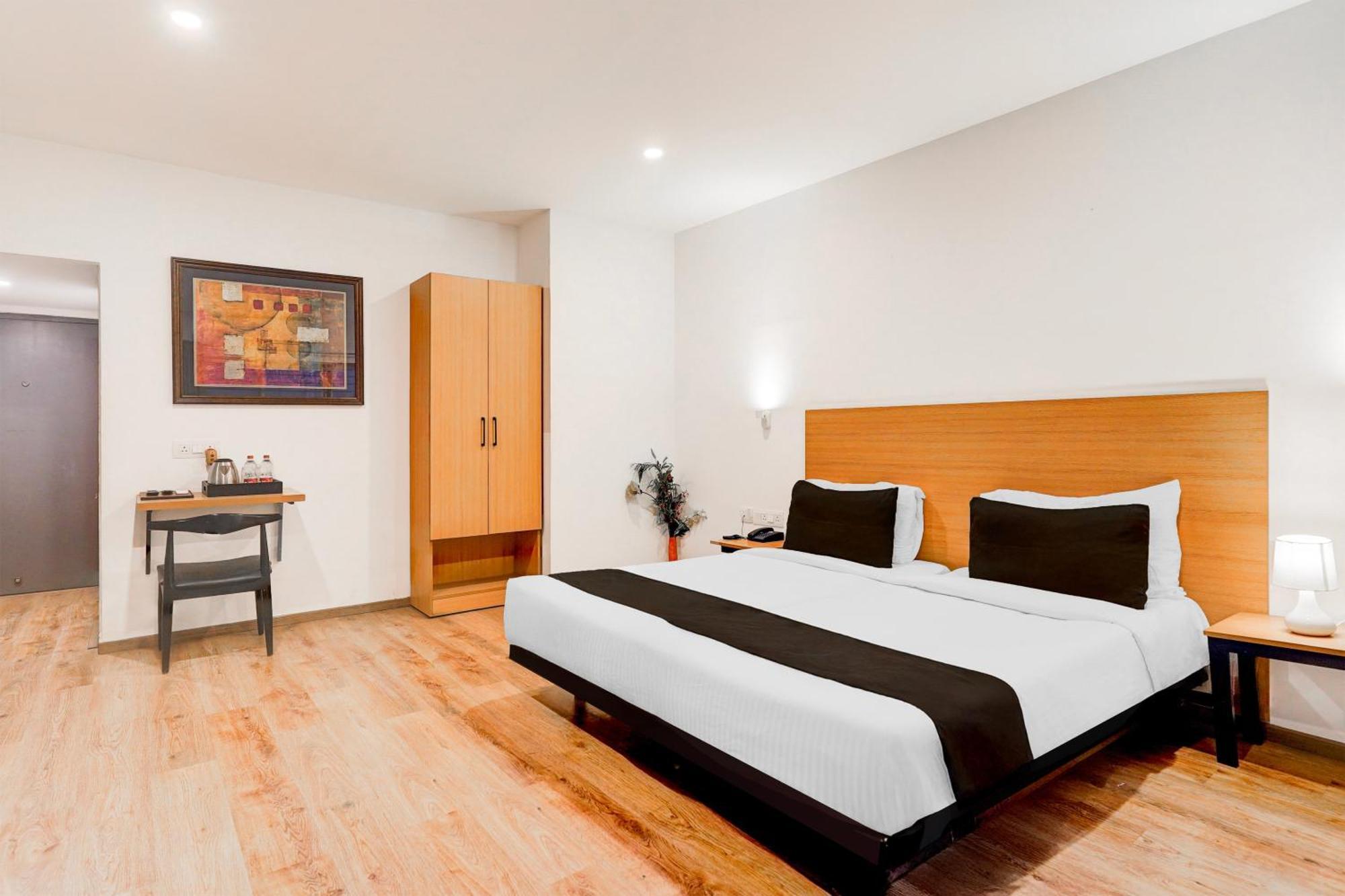 Super Townhouse Kanakpura Road Formerly Panchavati Comforts 3*