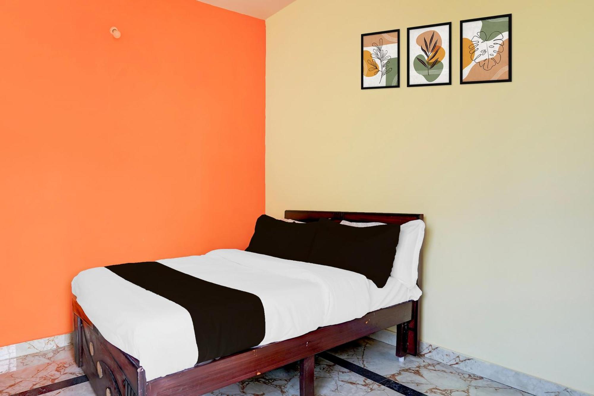 Hotel O Ramachandrapuram Formerly Known Nataraja Boarding &