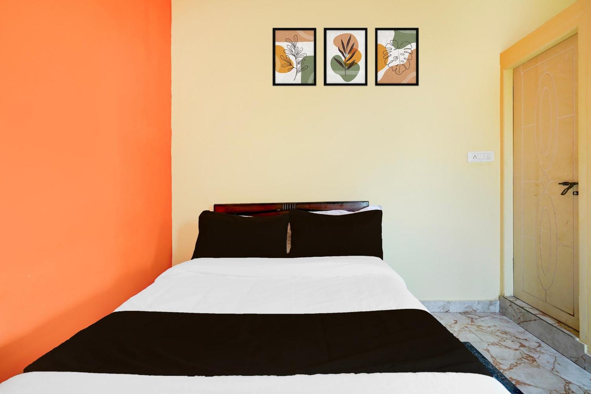 Hotel O Ramachandrapuram Formerly Known Nataraja Boarding & *