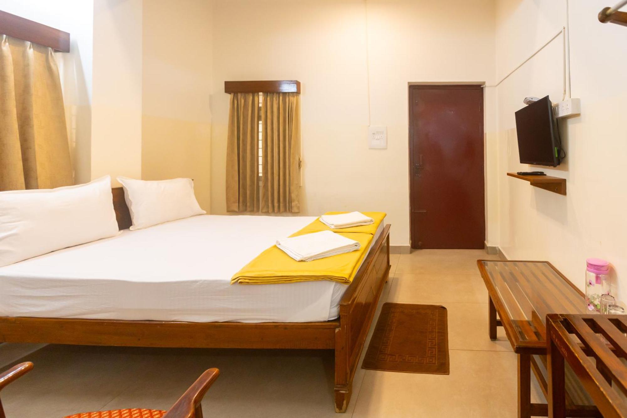 Hotel Sri Ramakrishna Bangalore