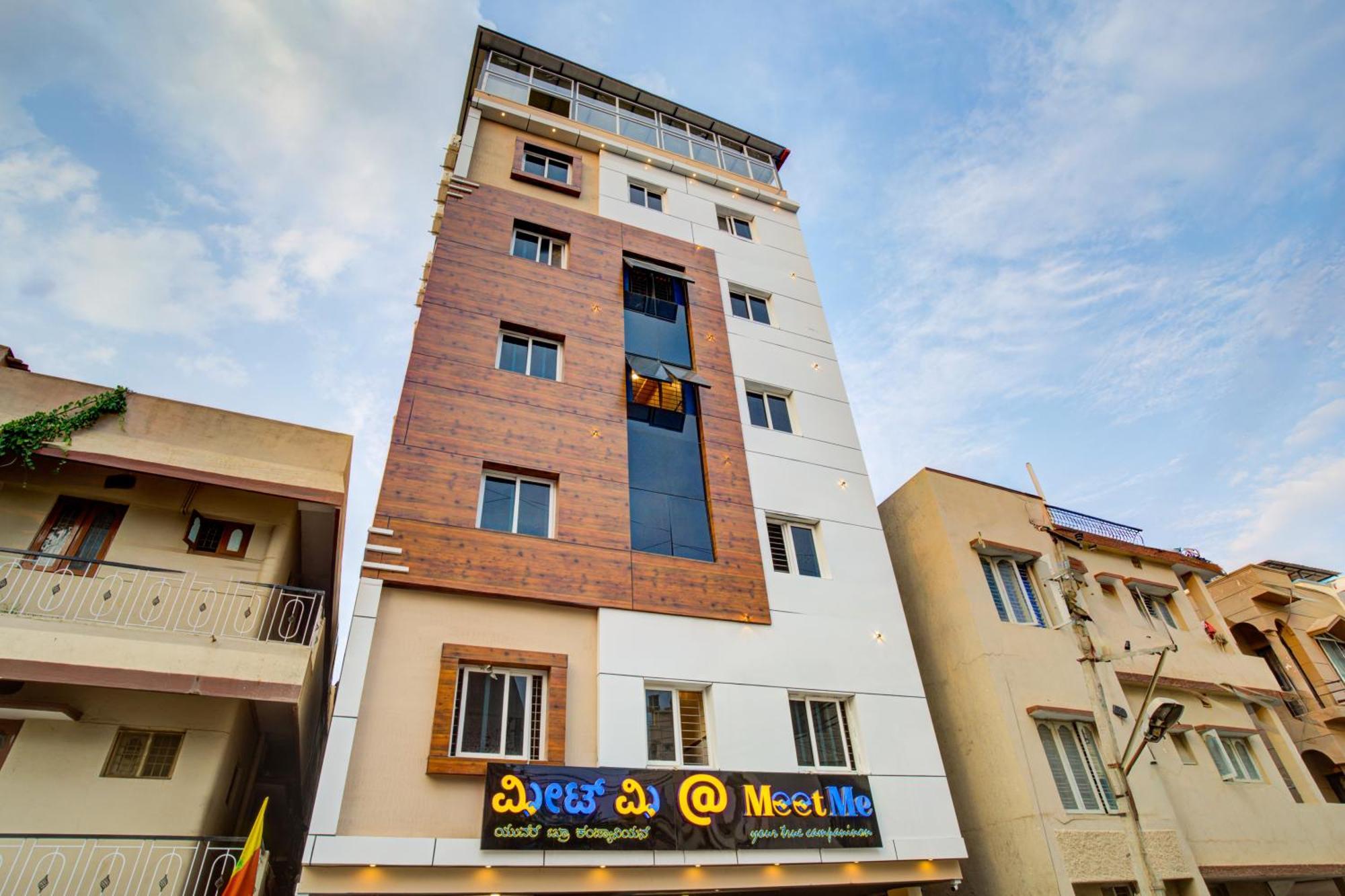 Meet Me At Hotel 3*