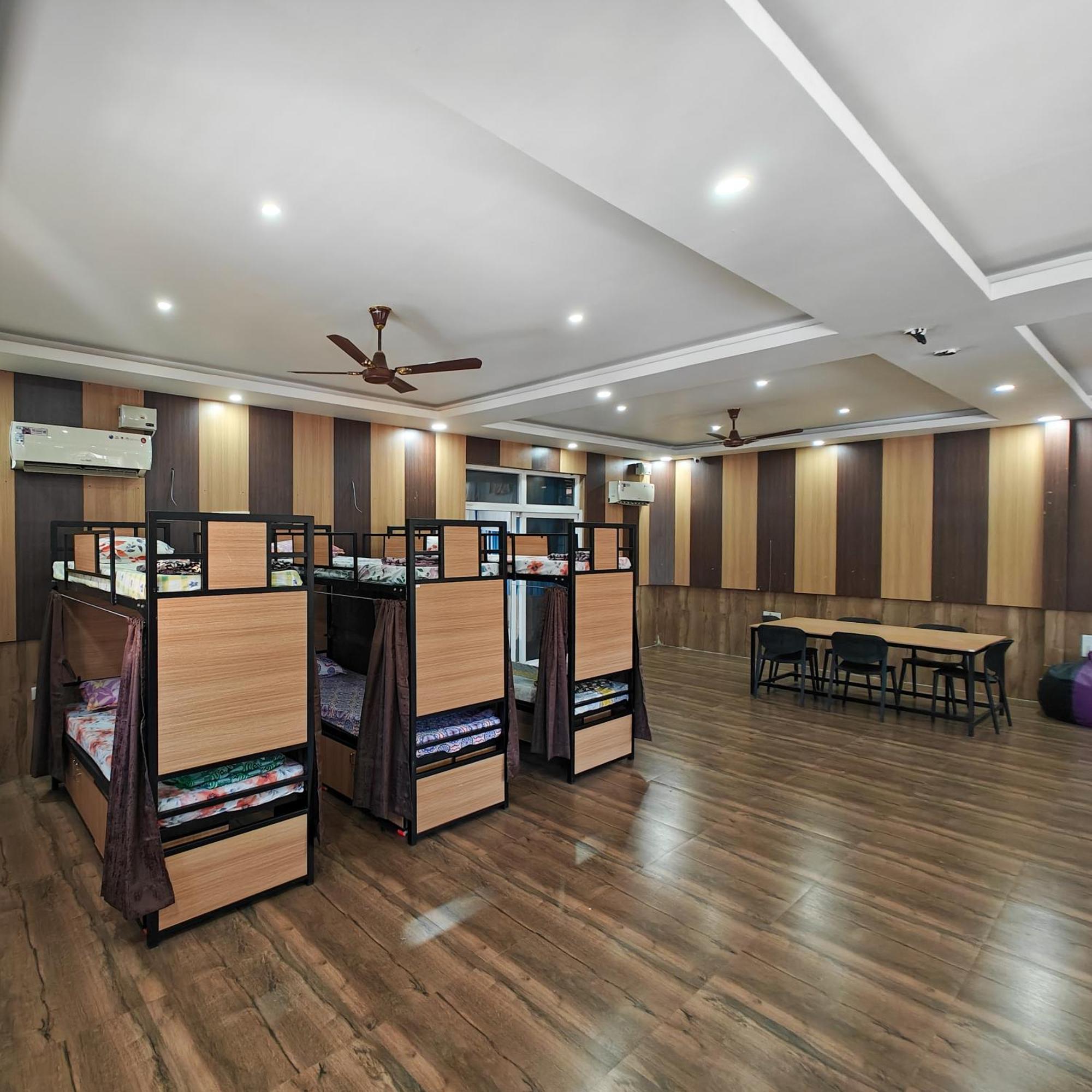 Sampada Apartment *