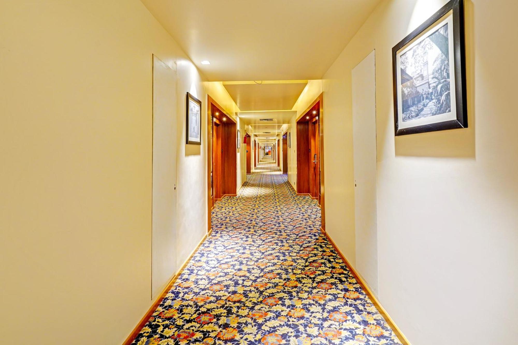 Hotel Super Collection O Marathahalli Formerly Krishna Boutique Bangalore