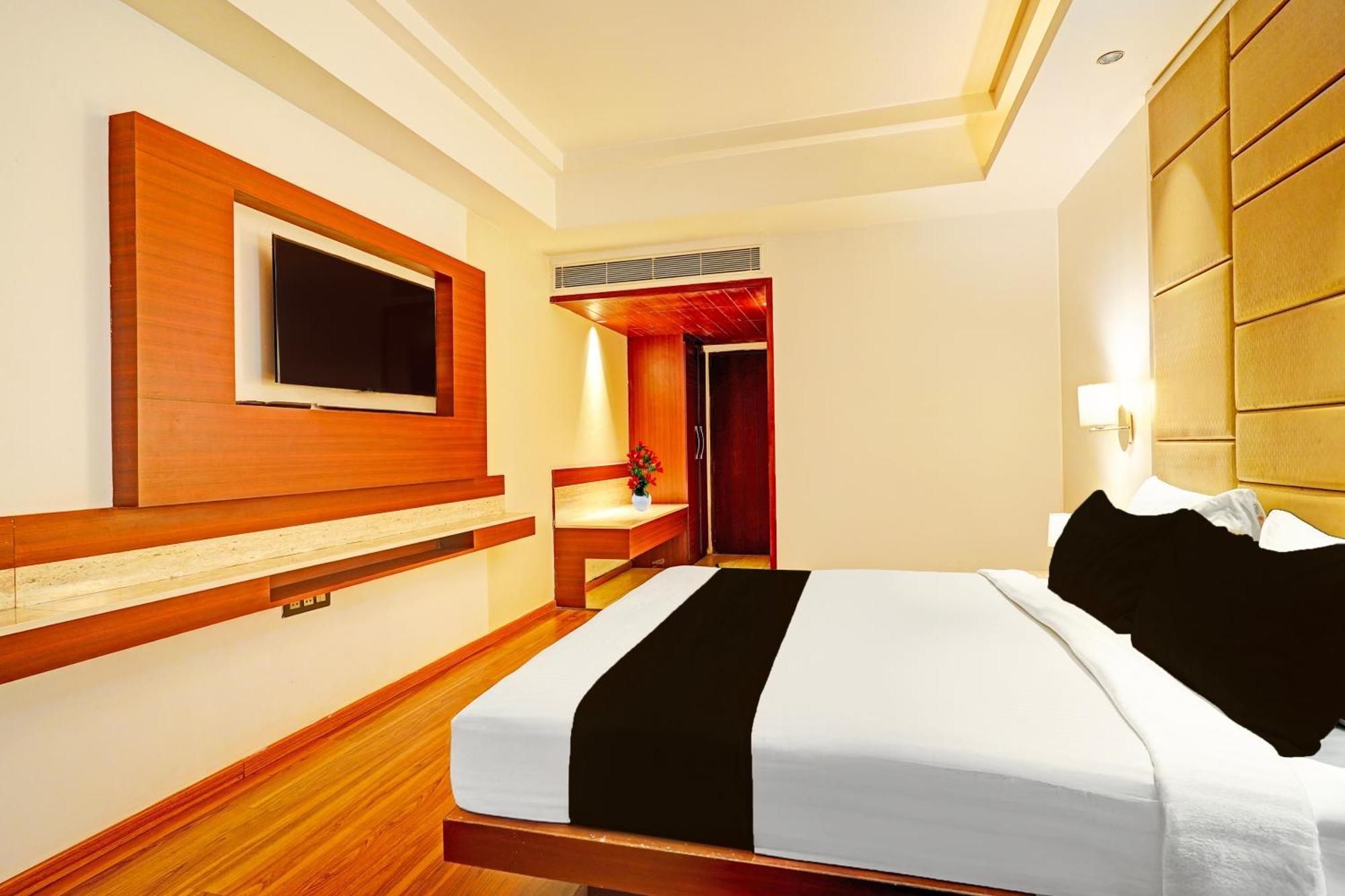 Super Collection O Marathahalli Formerly Krishna Boutique 3*
