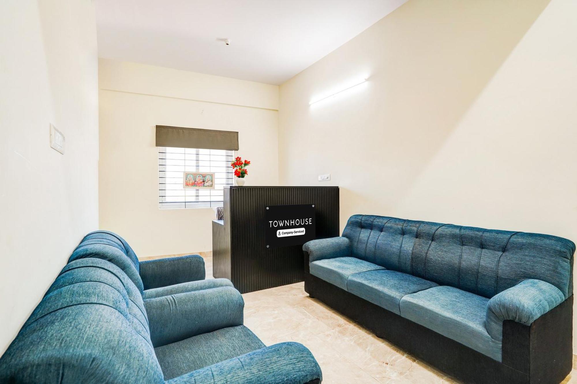 Hotel Super Townhouse Hennur Prakruthi Layout