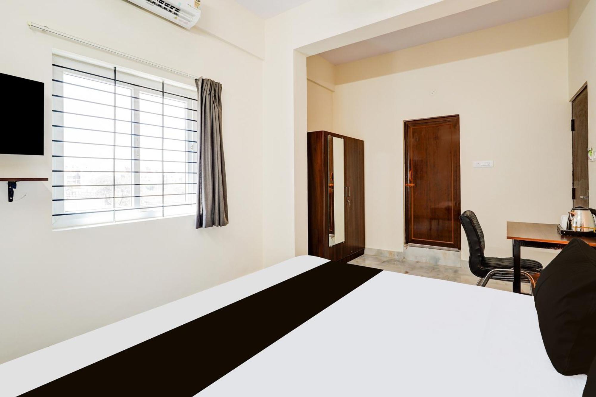 Super Townhouse Hennur Prakruthi Layout Hotel Bangalore