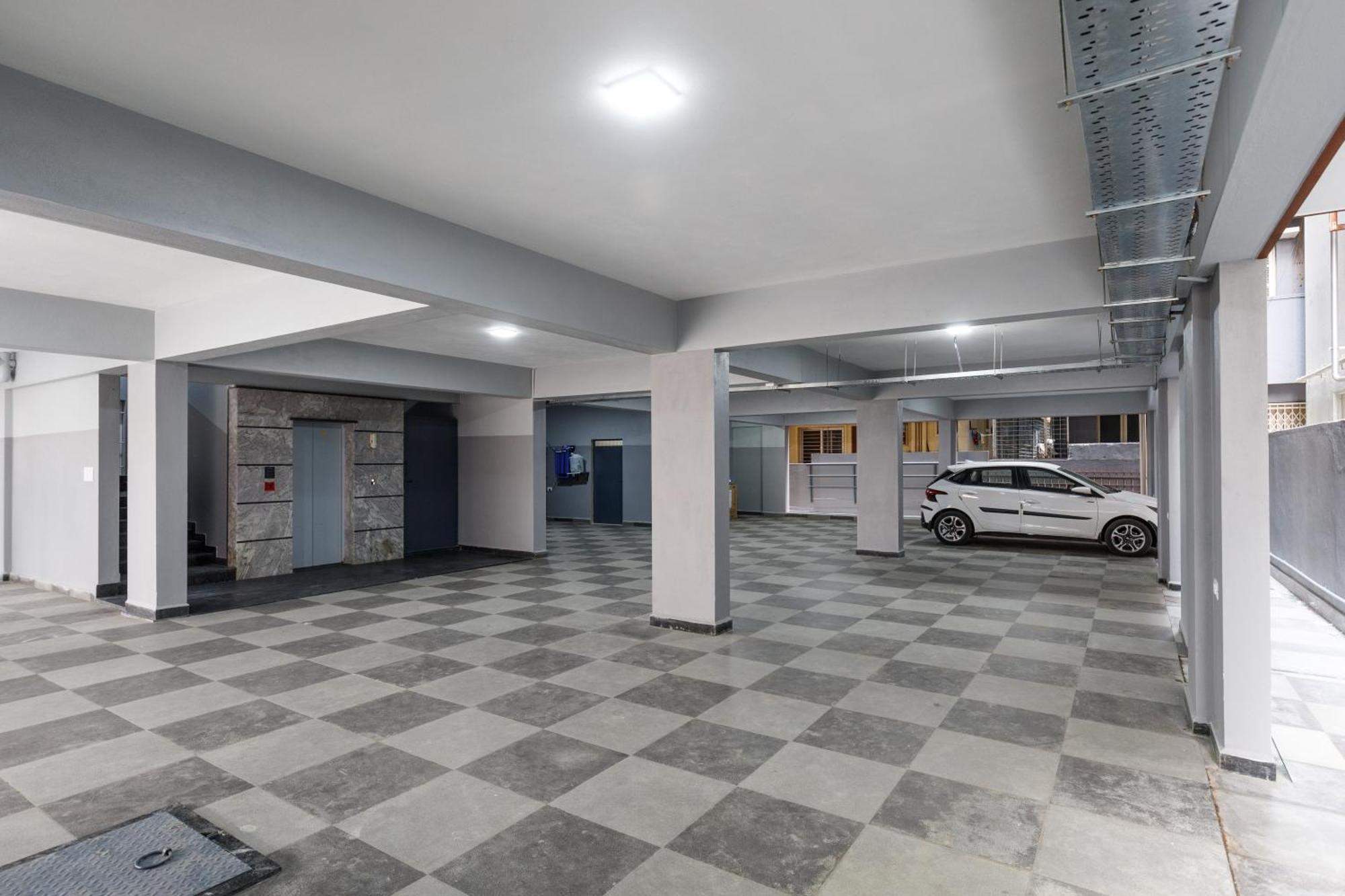 Obs Serviced Hsr Layout Apartment