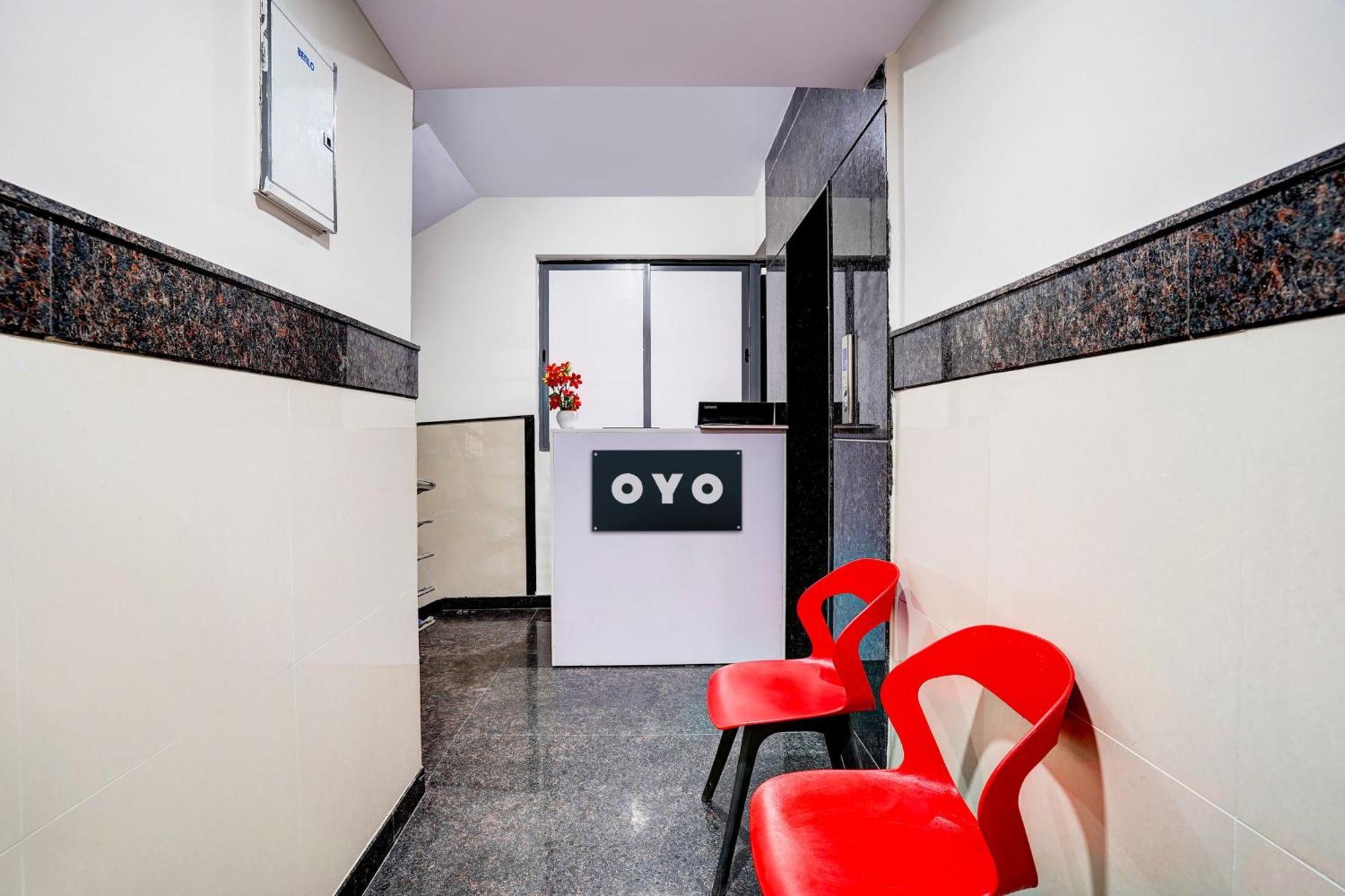O 82950 Om Sai Residency Hotel