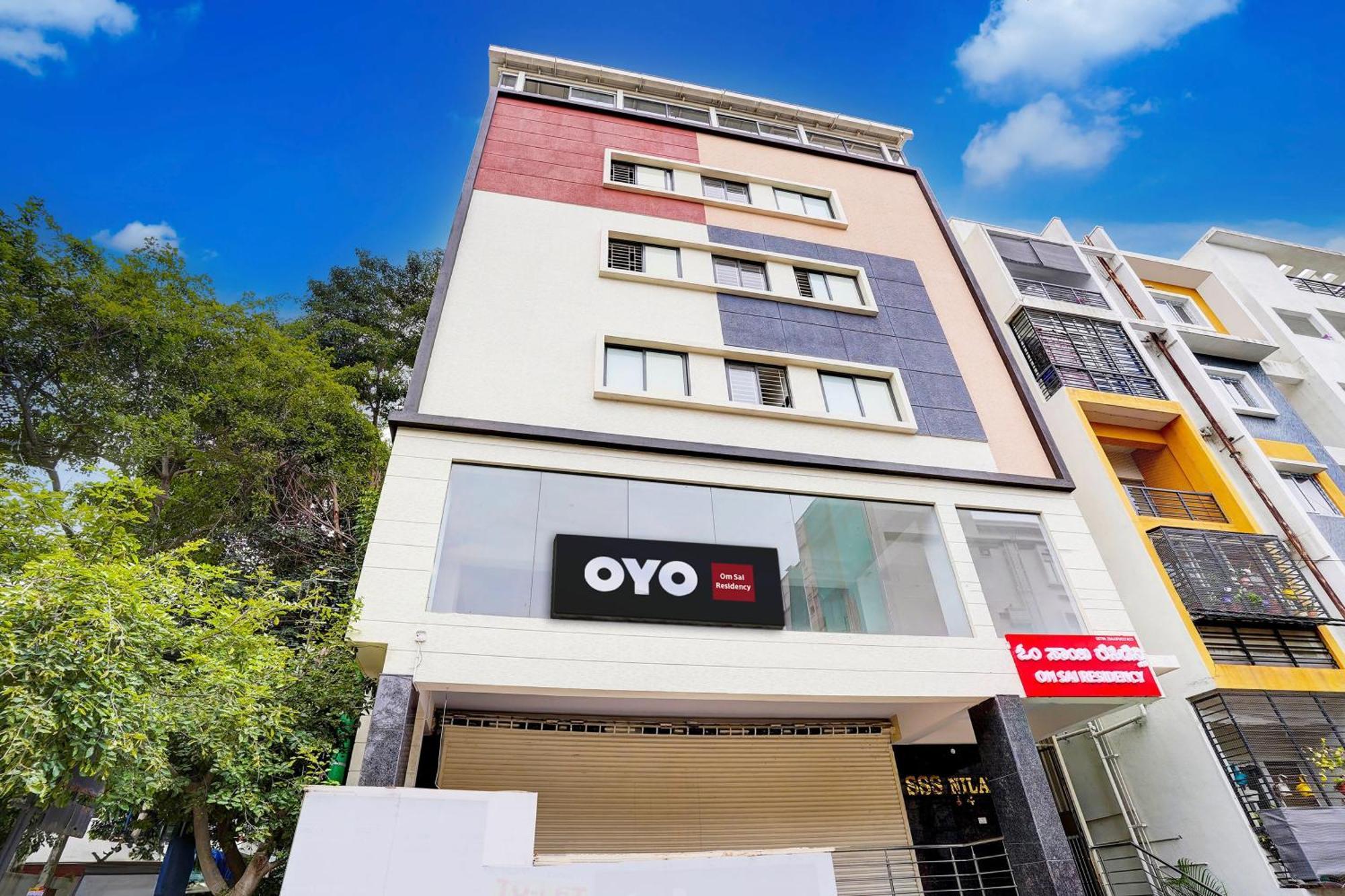 O 82950 Om Sai Residency Hotel