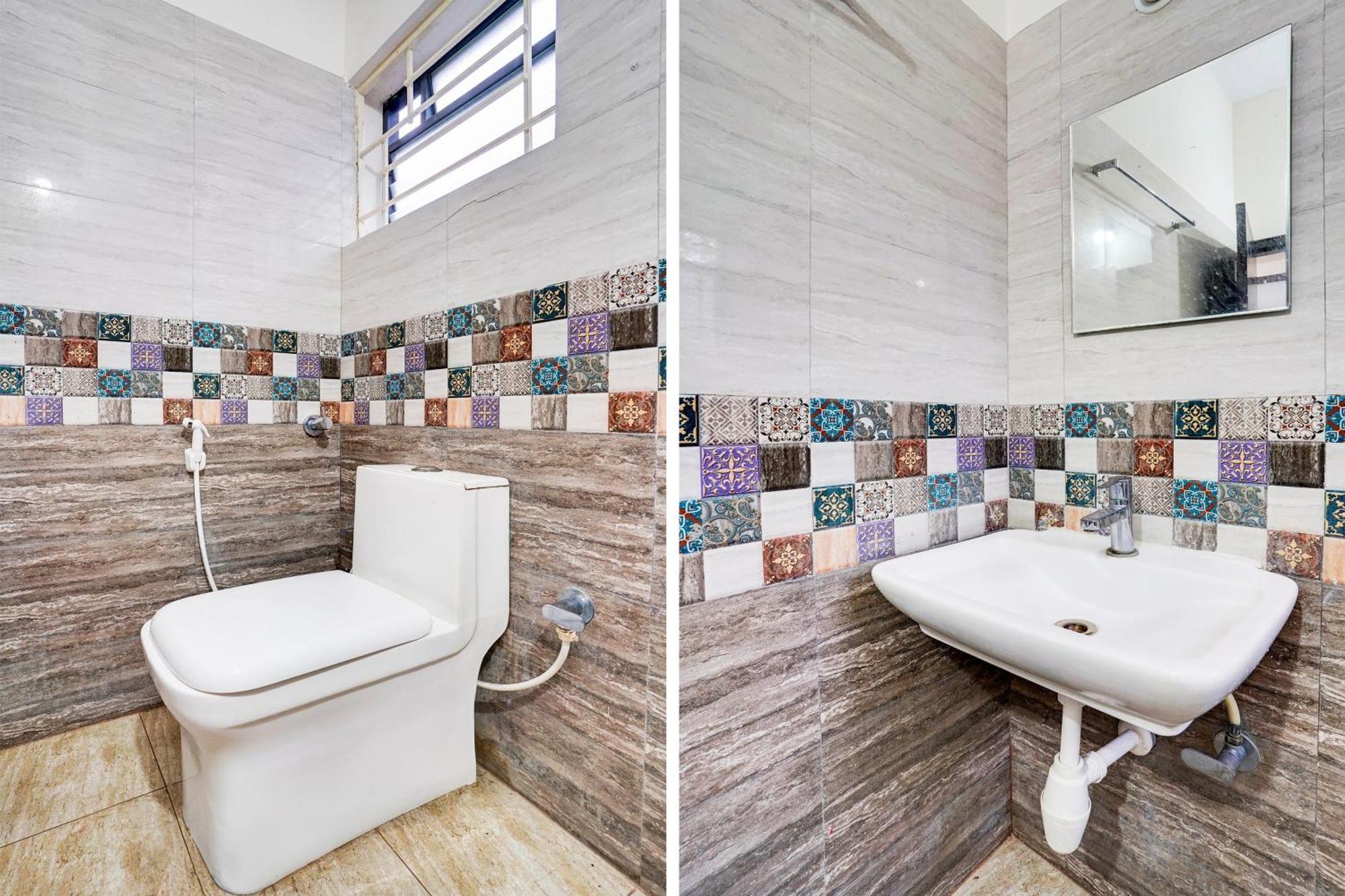 O 82950 Om Sai Residency 3*