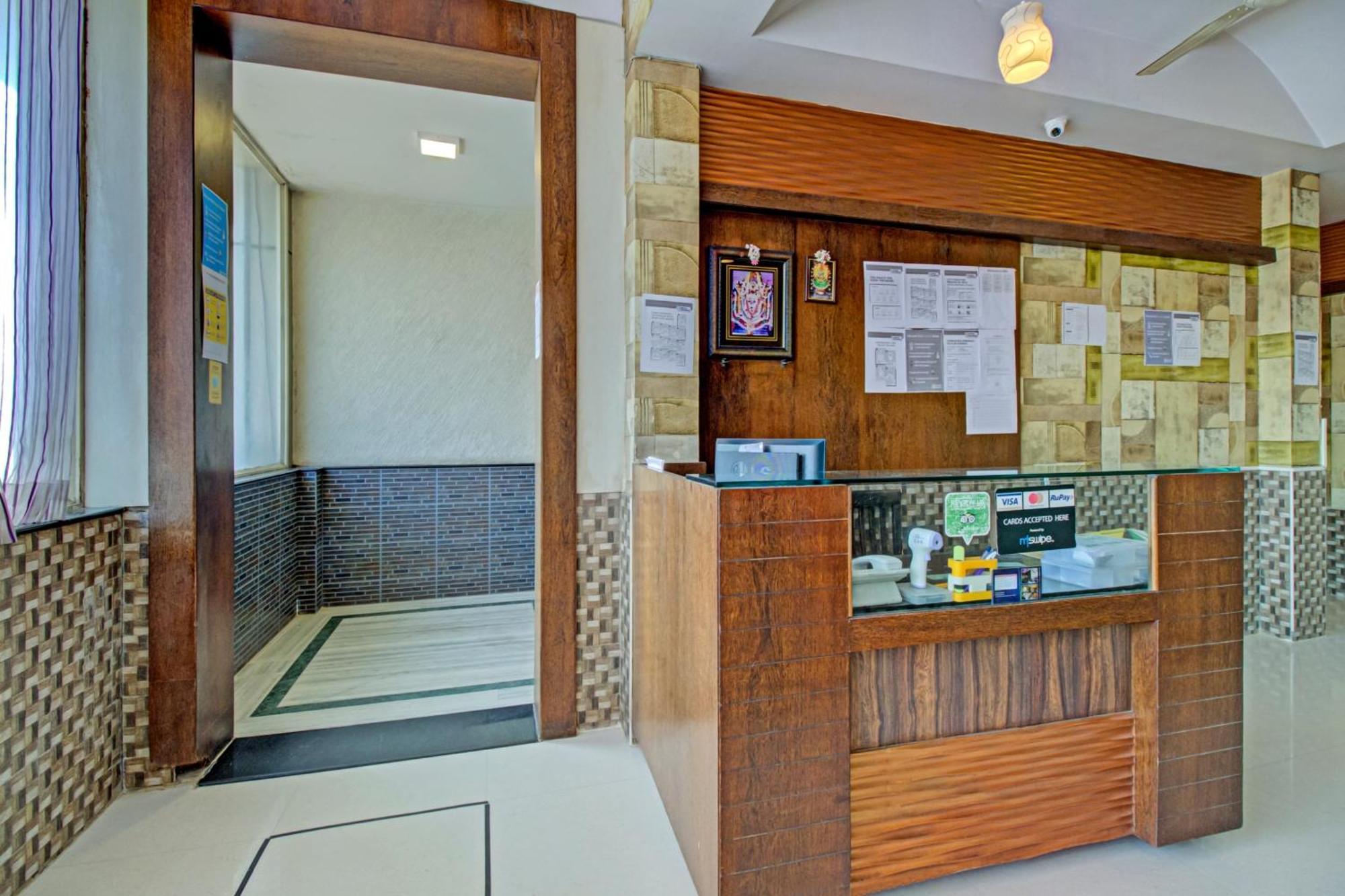 Hotel O Royal Shades 2*