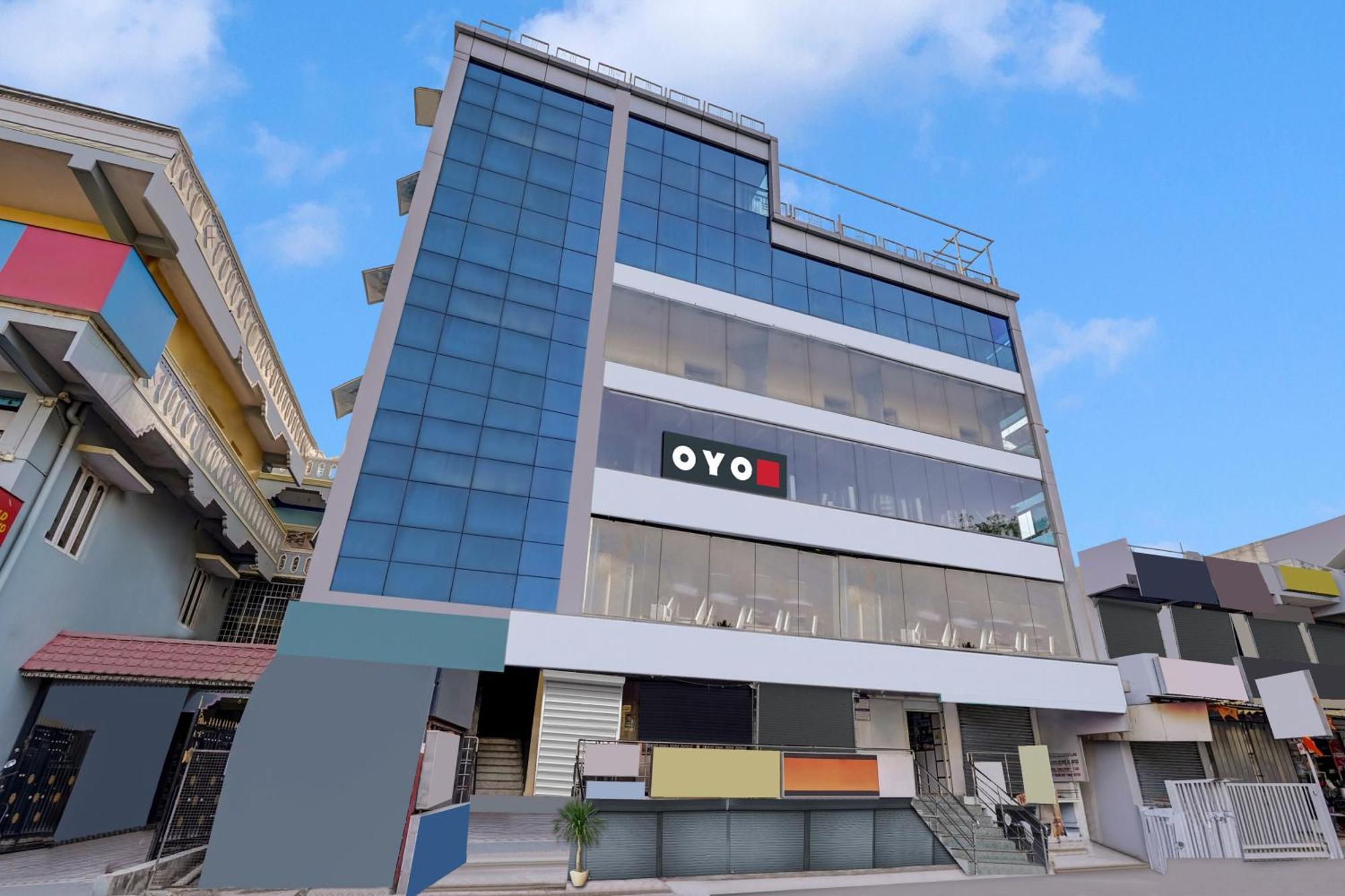 Hotel O Royal