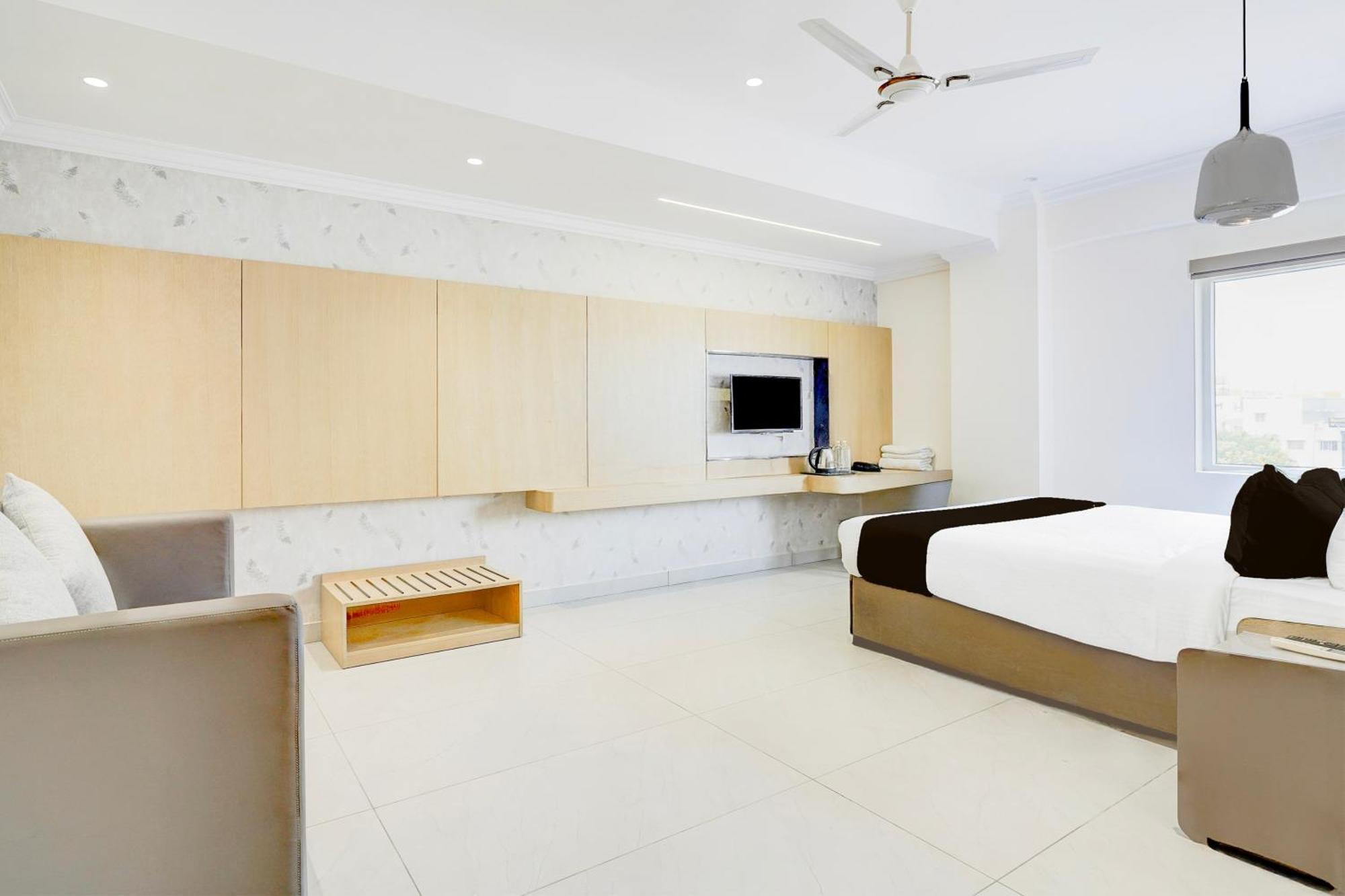 Townhouse Oak Aecs Layout Brookfield Hotel Bangalore