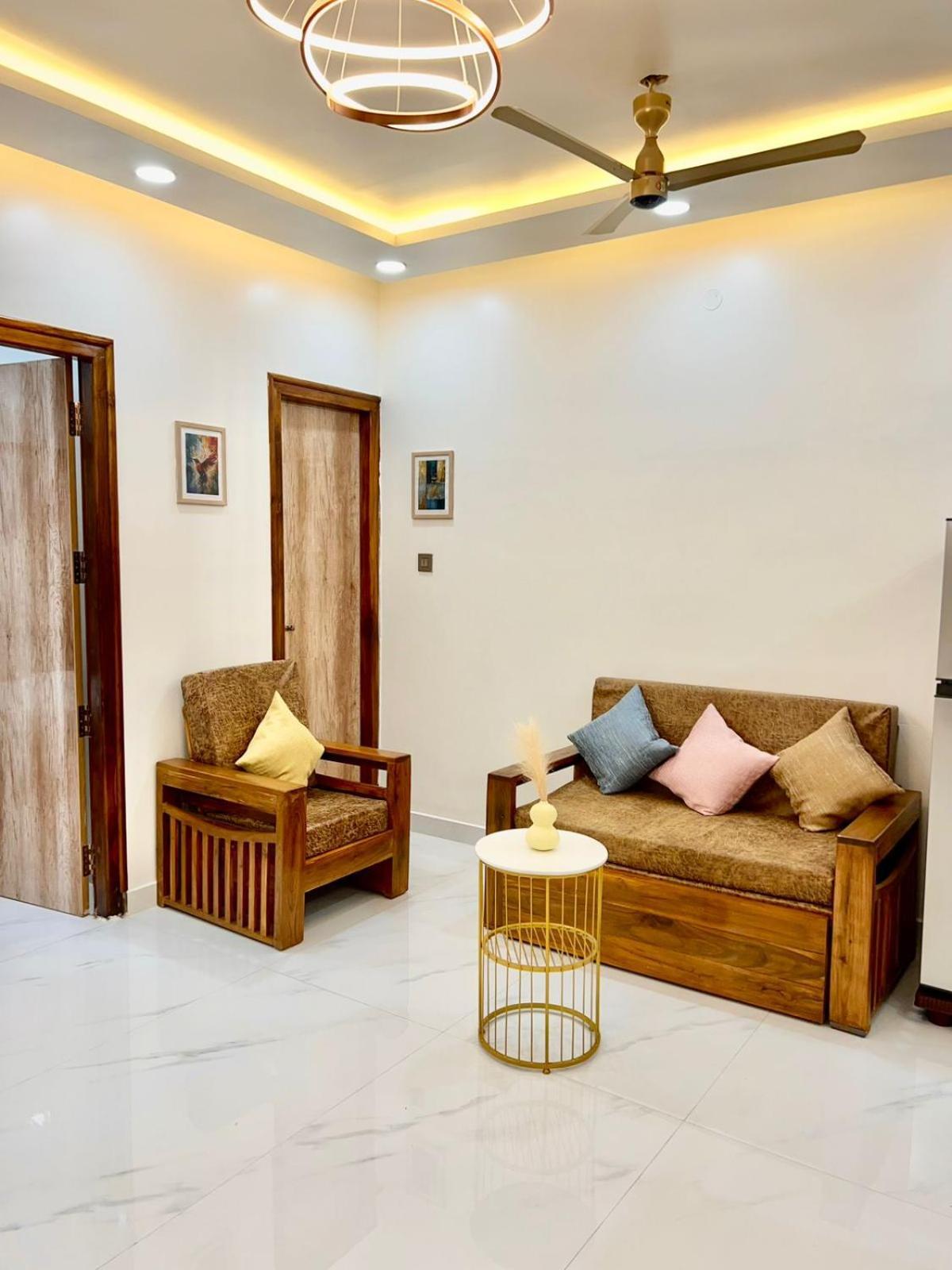 Private Luxury 1 Bhk With Ac And 2 Bath At Brookfield Apartment *