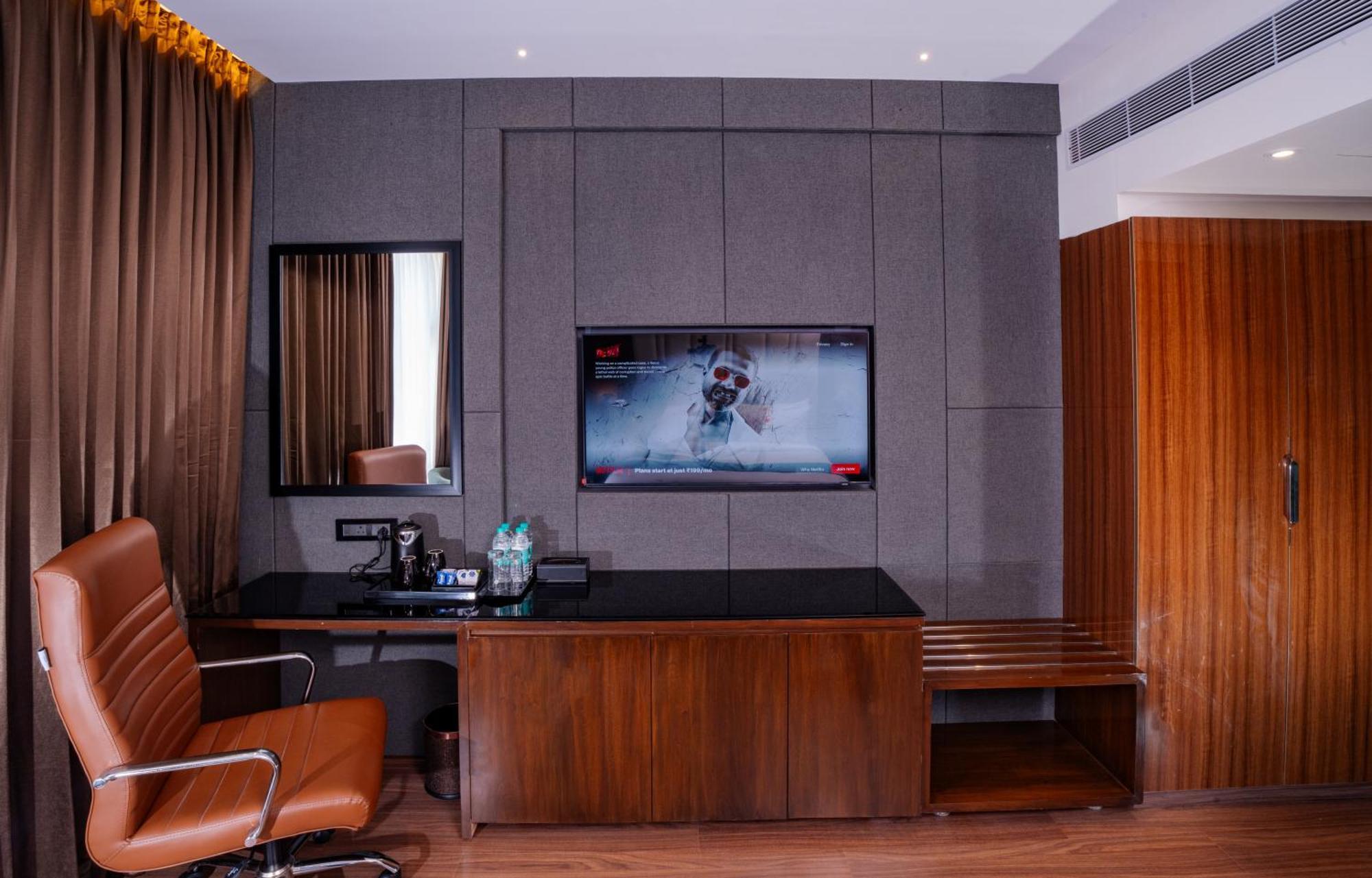 Paramos Meeds Madiwala 3* Bangalore
