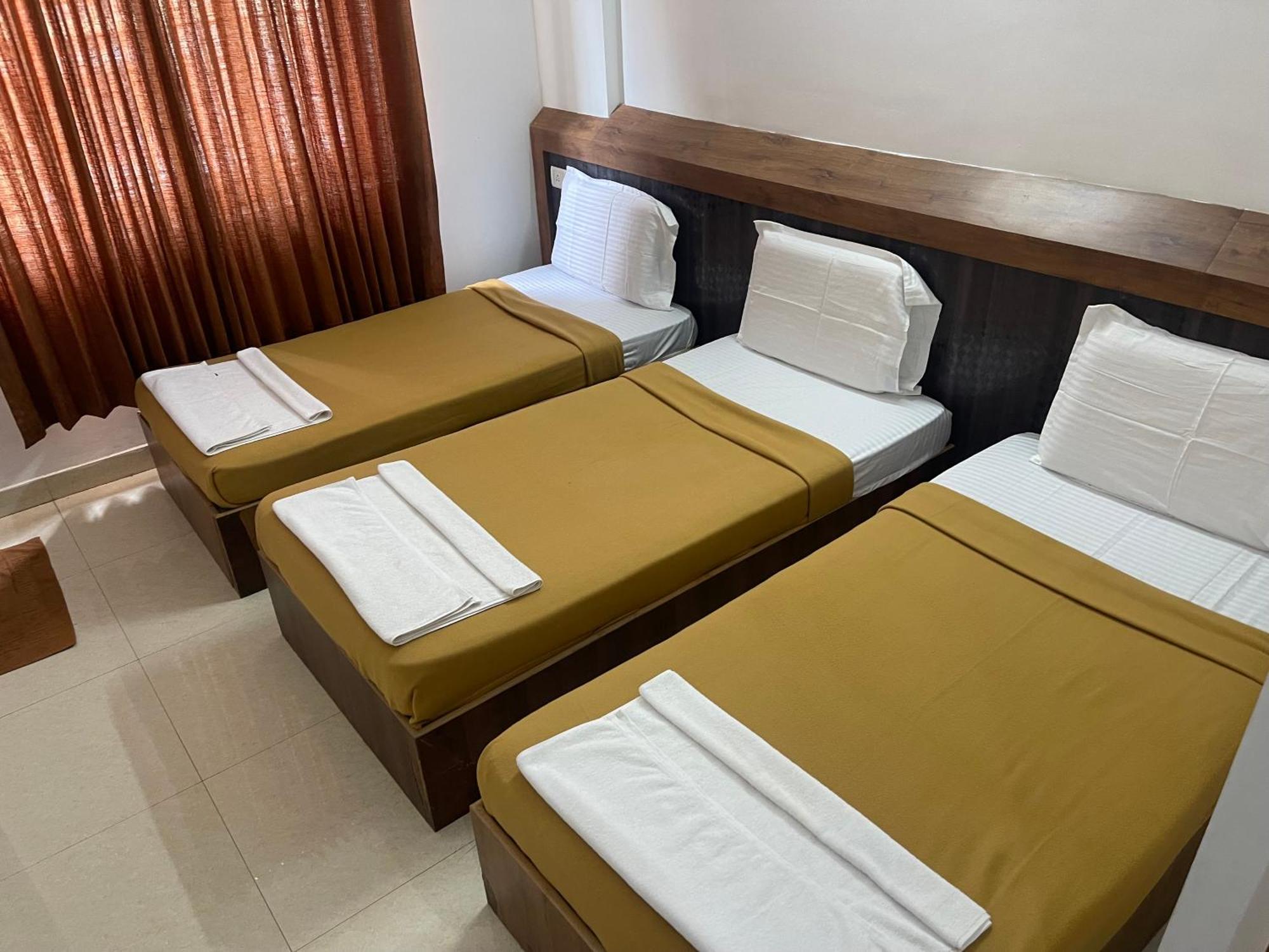 Hotel B Six
