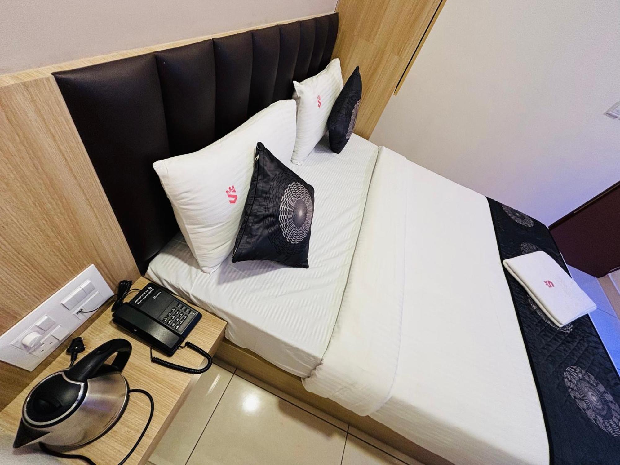 Hotel Sahara Express Bangalore