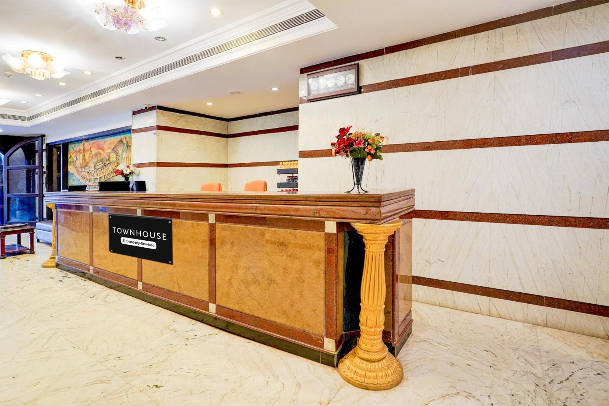 Hotel Super Townhouse Civil Aviation Hal Road