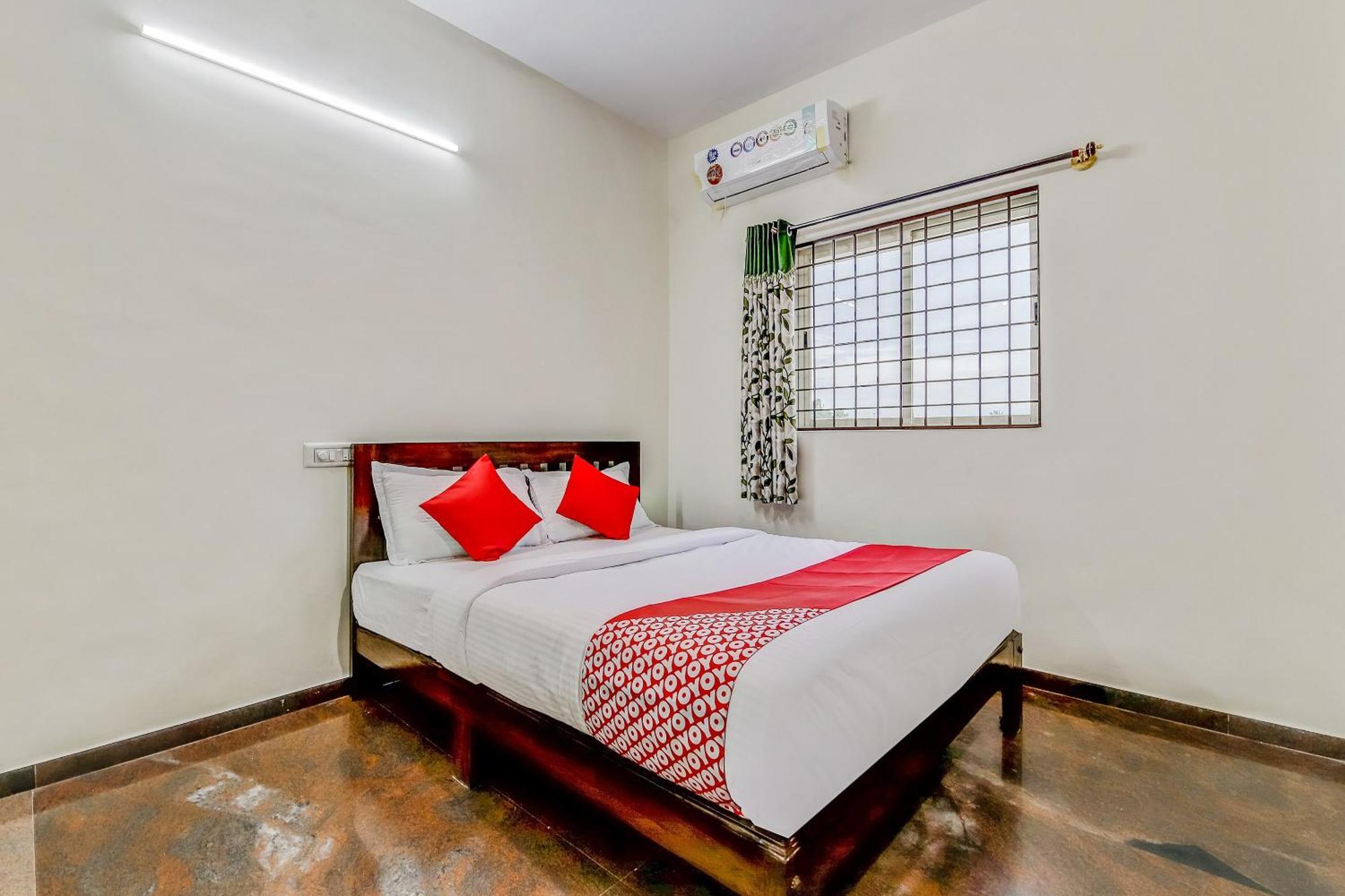 Hotel O Royal King
