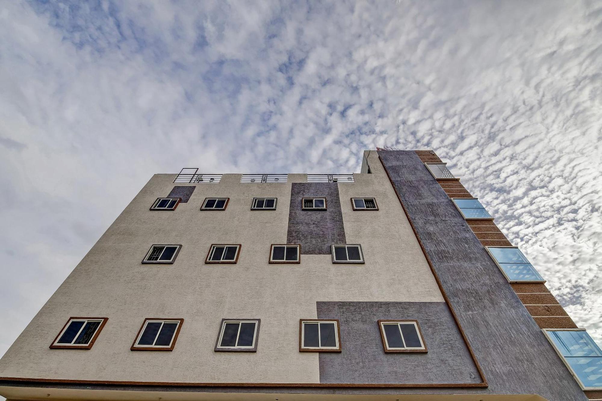 O Royal King Hotel 4*