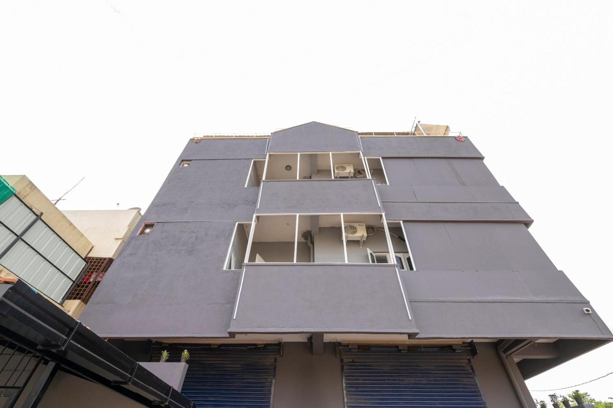 Hotel O Gold Grey Bangalore