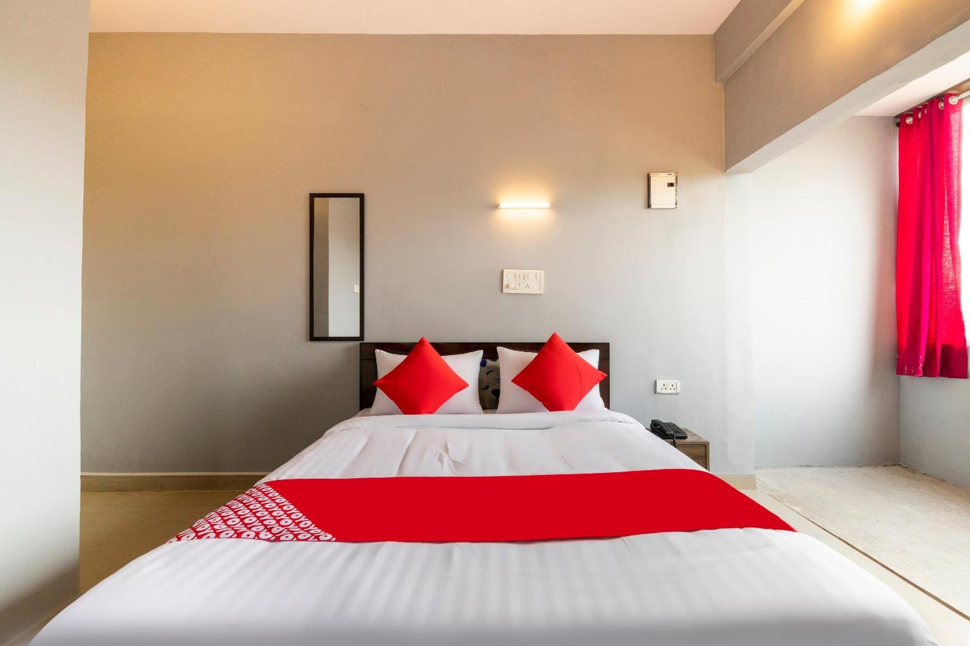 Hotel O Gold Grey 4*