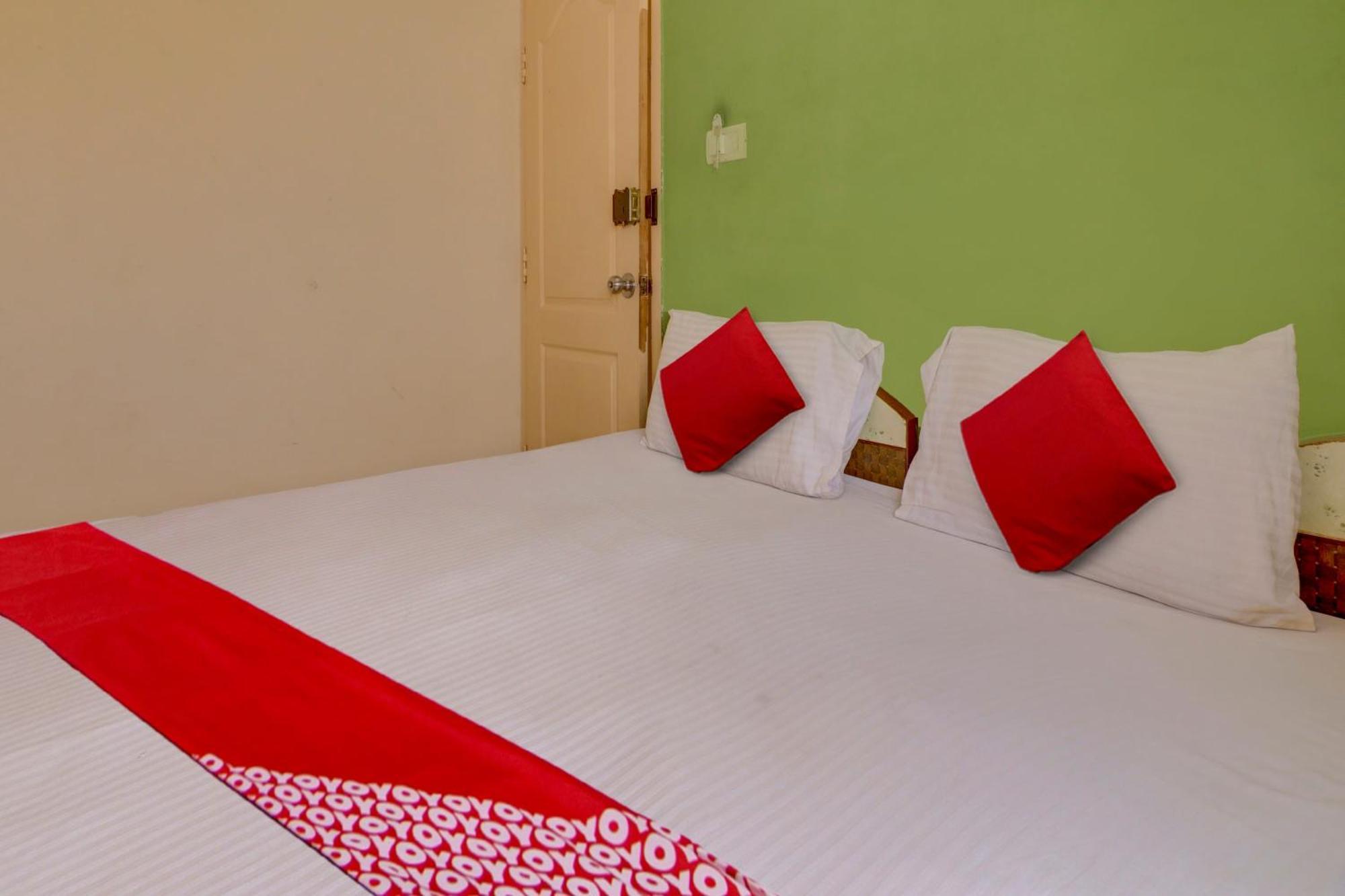 Hotel O Raj Comforts 4*