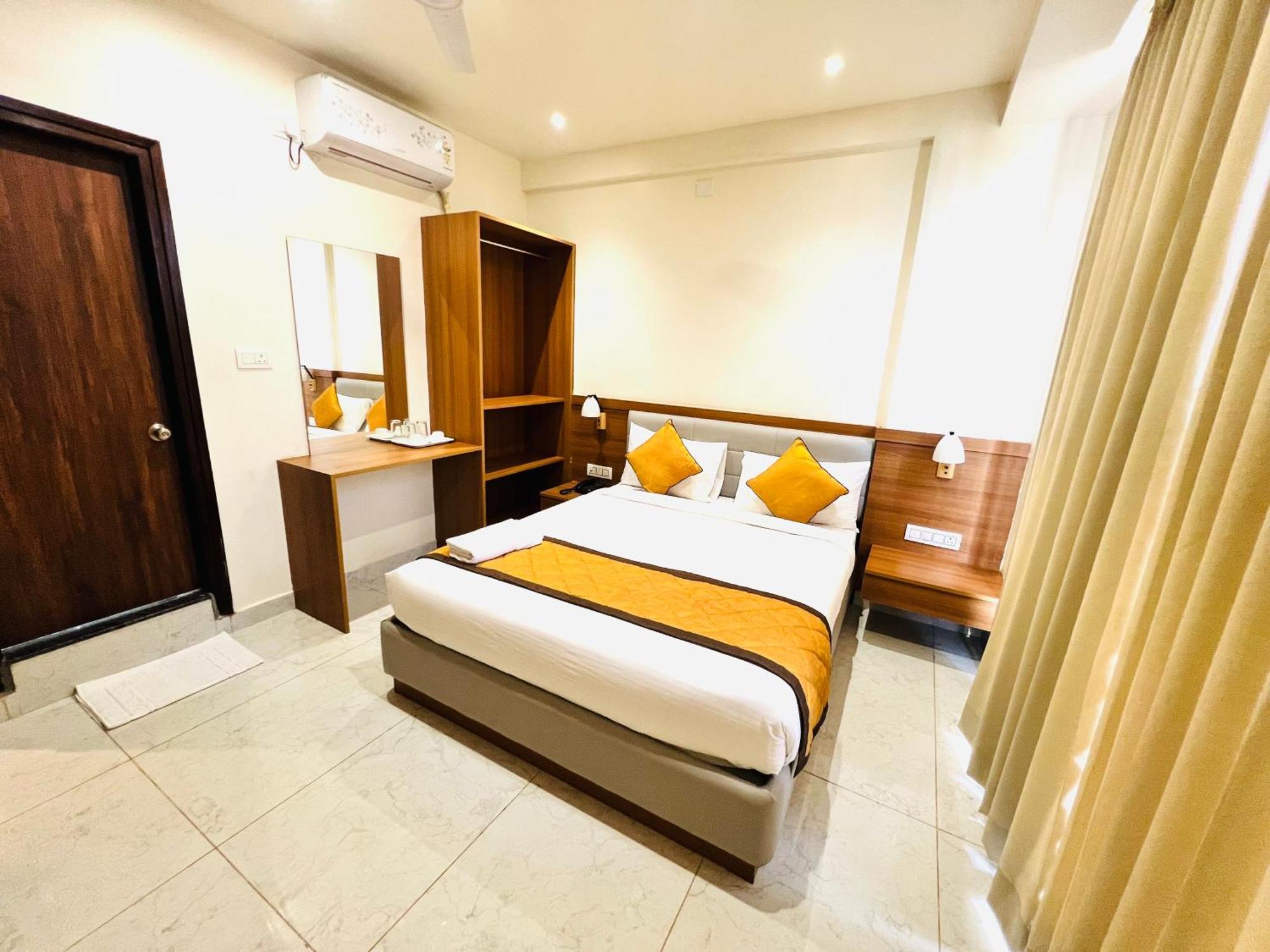 Sterling Wood Hotel 3*