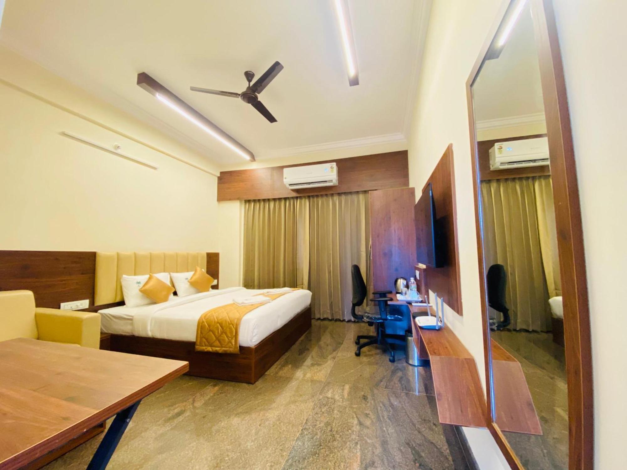 Sahara Tree 3* Bangalore
