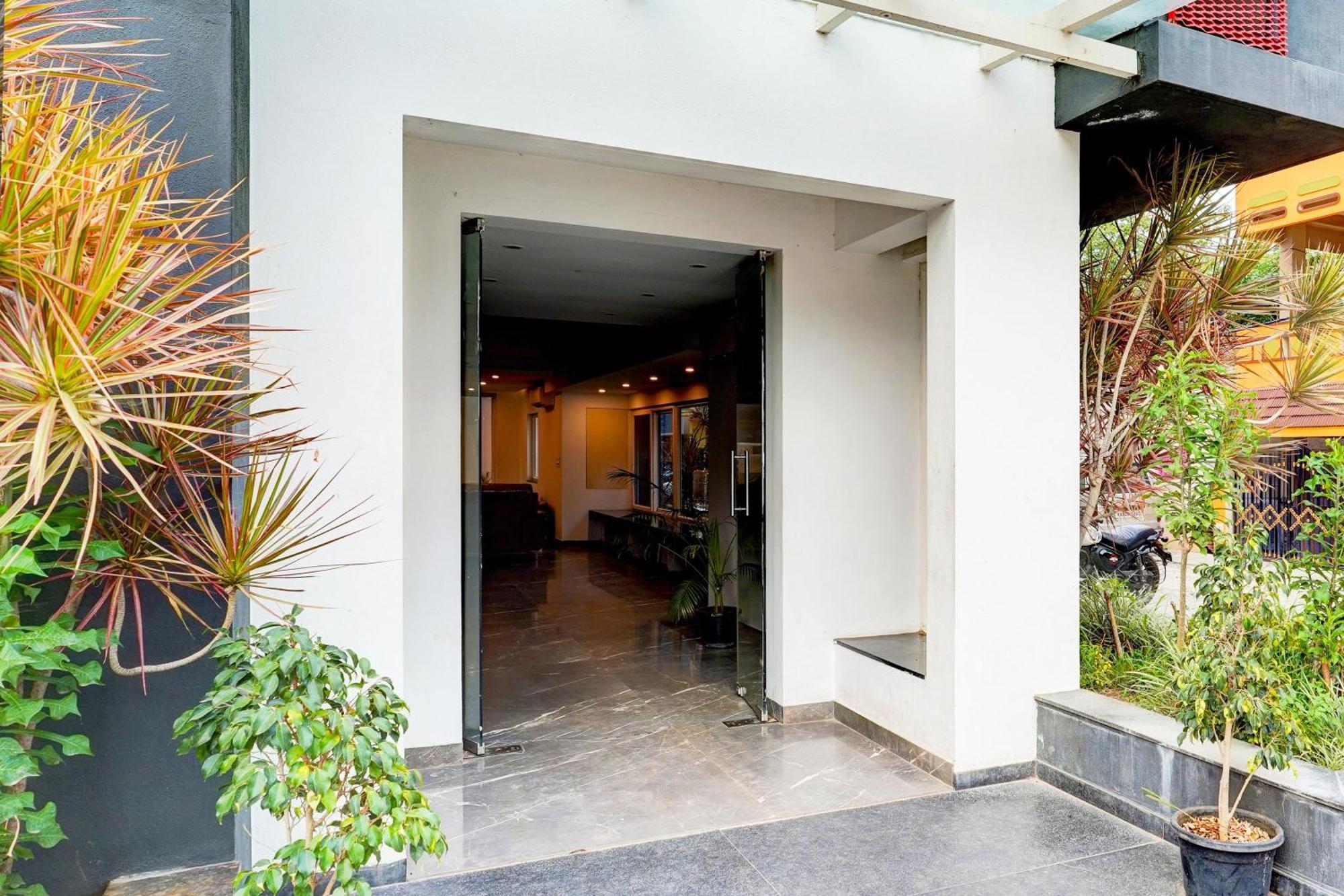 Super Townhouse Hebbal Bhadrappa Layout Bangalore