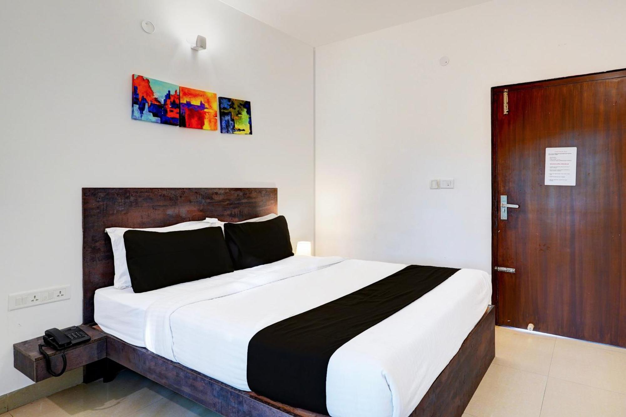 Super Townhouse Hebbal Bhadrappa Layout Hotel Bangalore