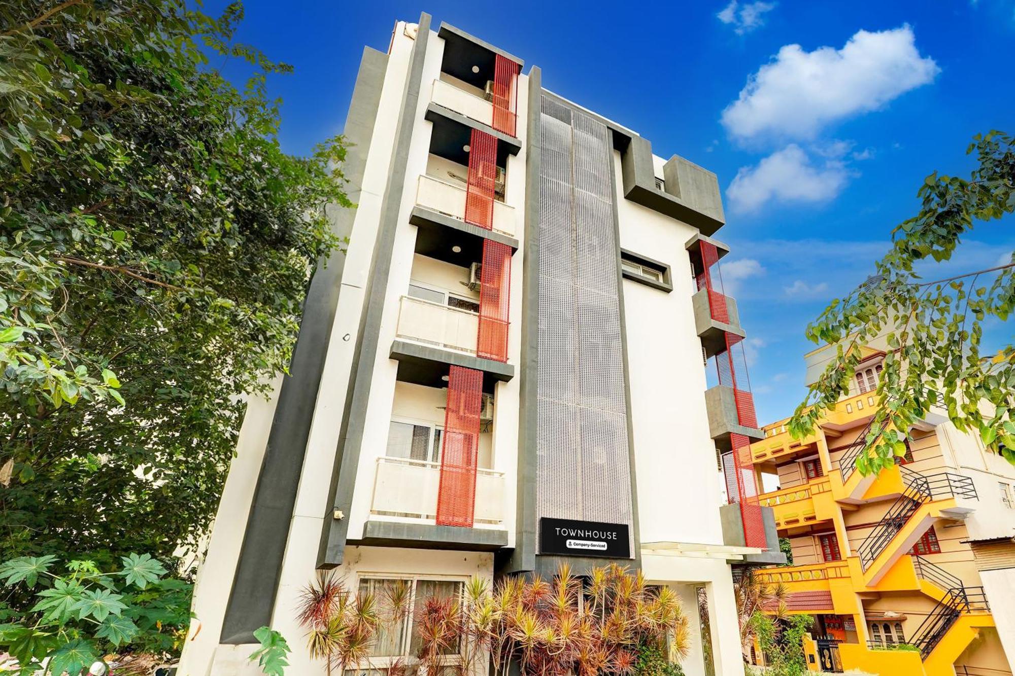 Super Townhouse Hebbal Bhadrappa Layout 4*