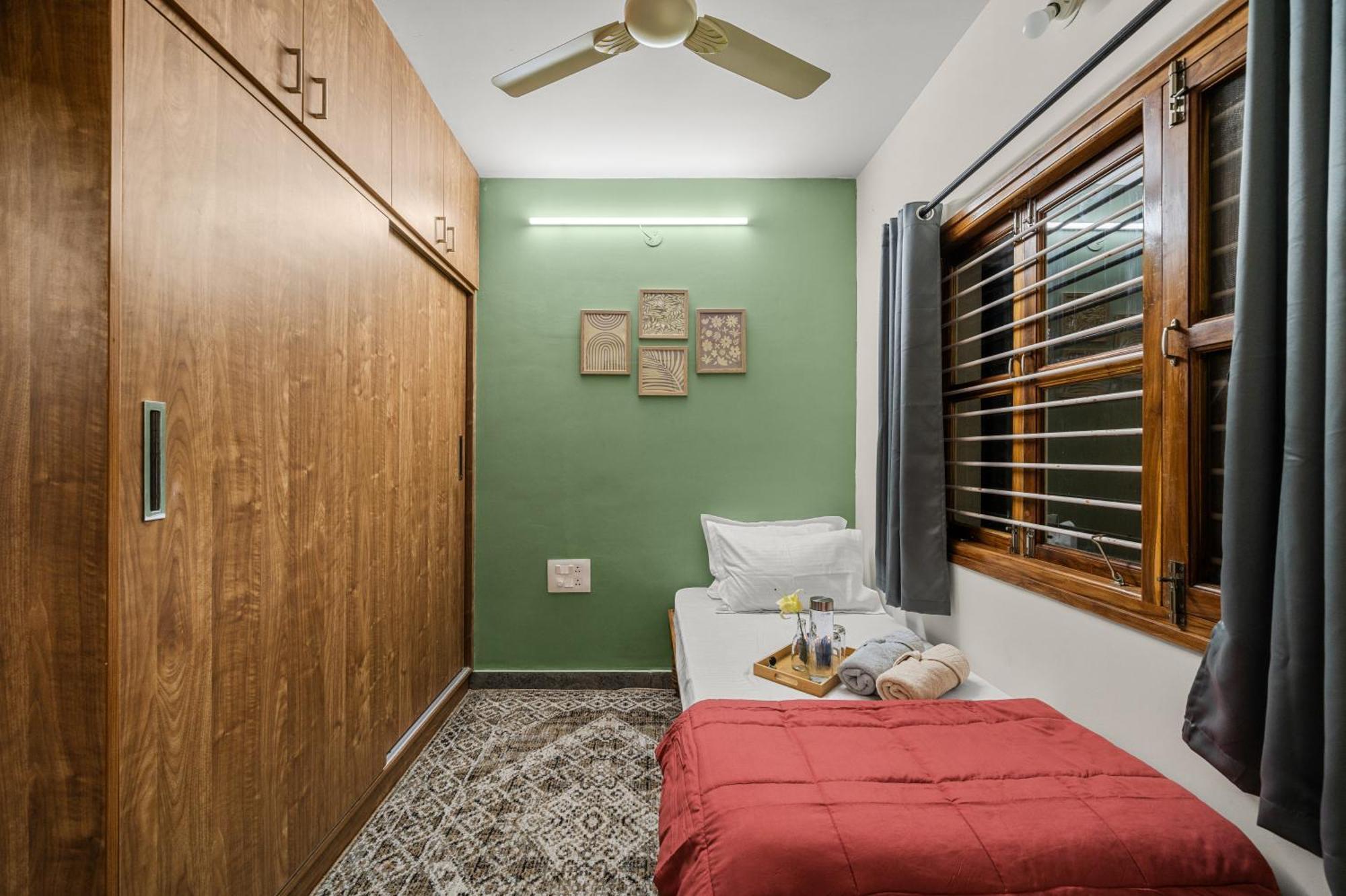Villa Gatsby 2bhk Luxury By Spacez *