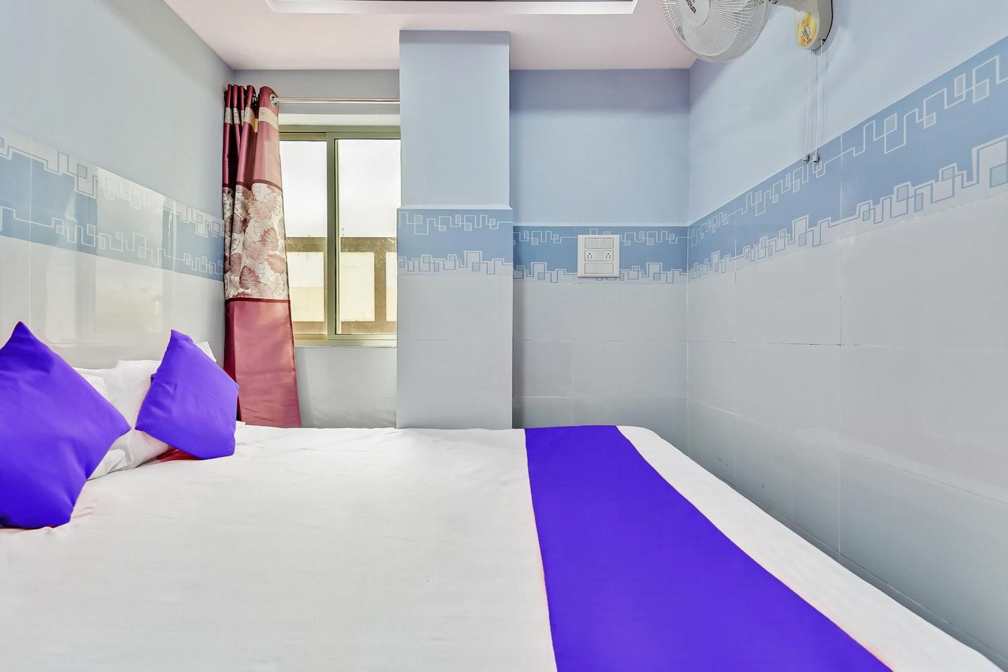 Hotel Spot On Gayatri Comforts 2*