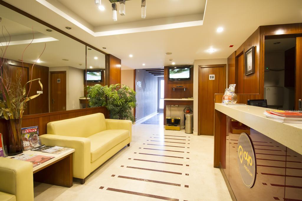 Oyo Premium Brigade Road Hotel 3*