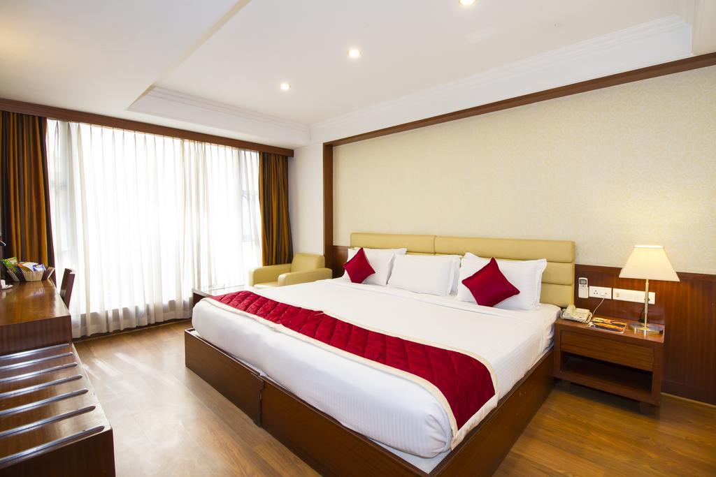Hotel Oyo Premium Brigade Road Bangalore