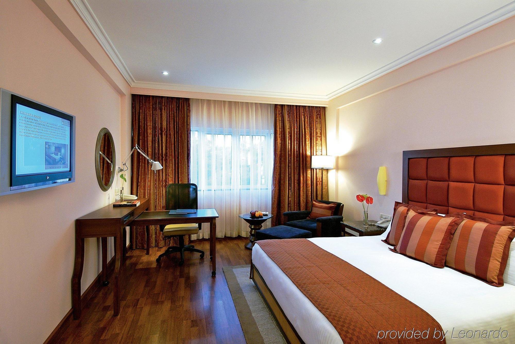 Hotel Vivanta Residency Road 5*