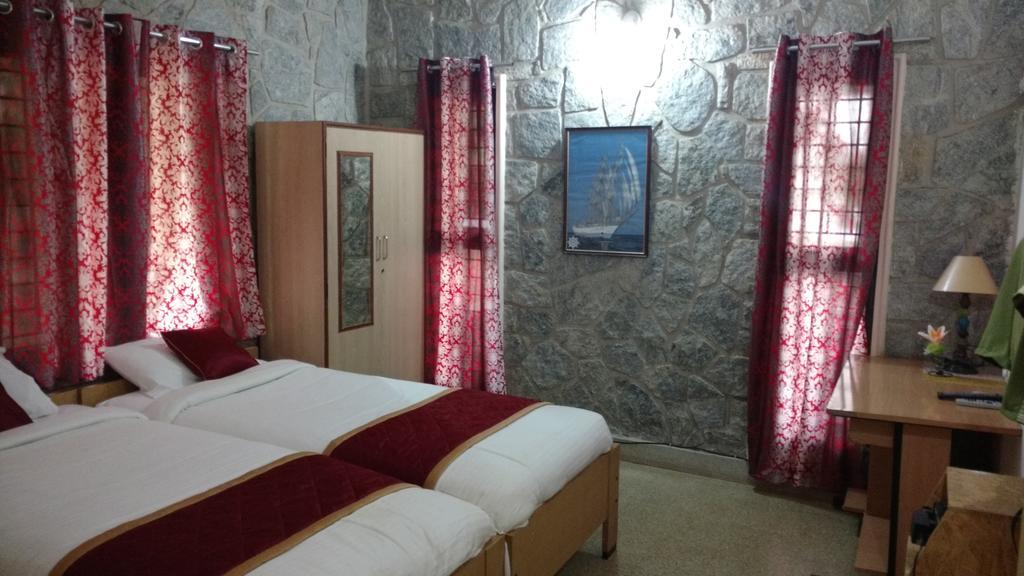 Guest house Honeydew Habitat Bangalore