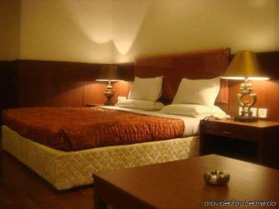 Hotel Noor Empire International Kormangala