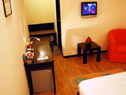 Chalet Suites Hotel