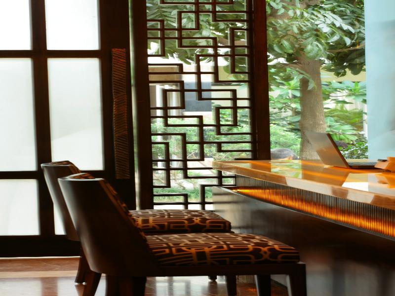 Justa Mg Road Hotel 4*
