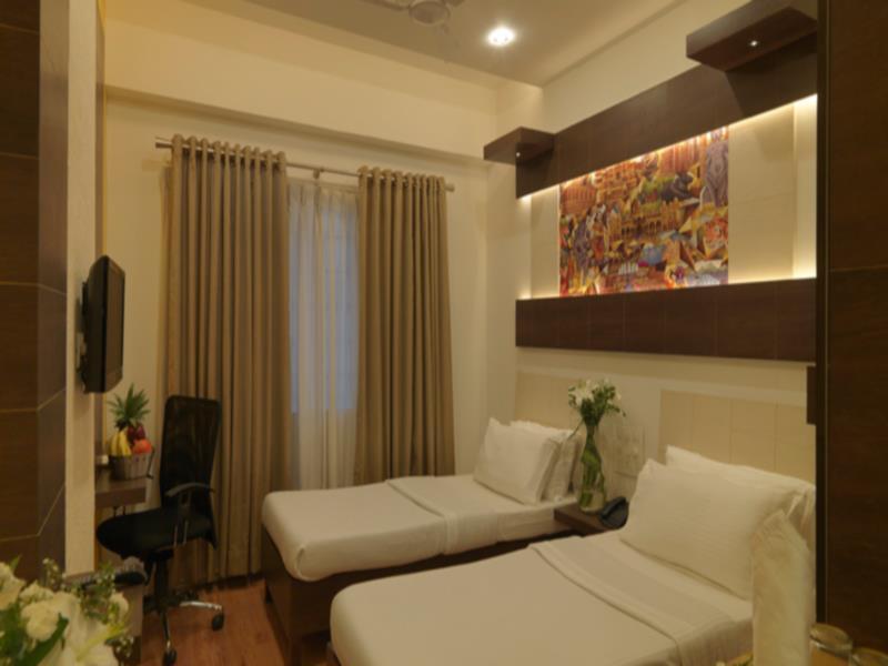 Hostel Hotel Deva Residency *