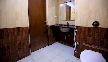 Hotel Zo Infantry Road 3*