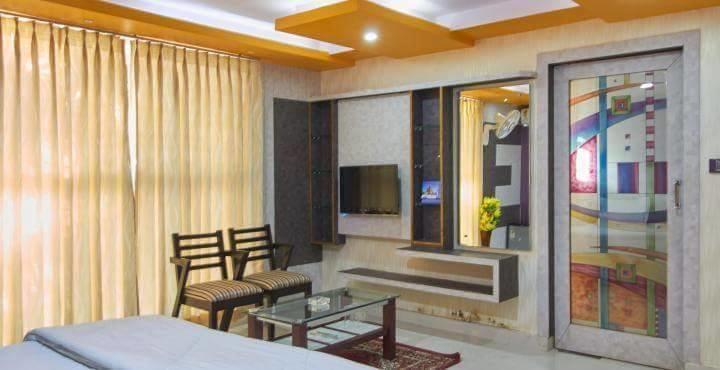 Hotel Av Comforts 2*