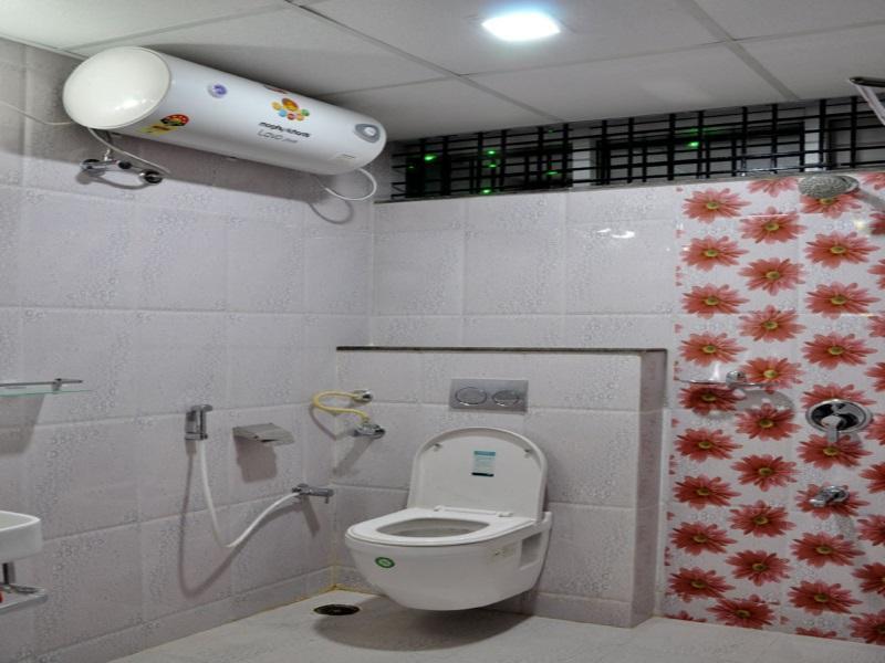 Hotel Av Comforts 2*