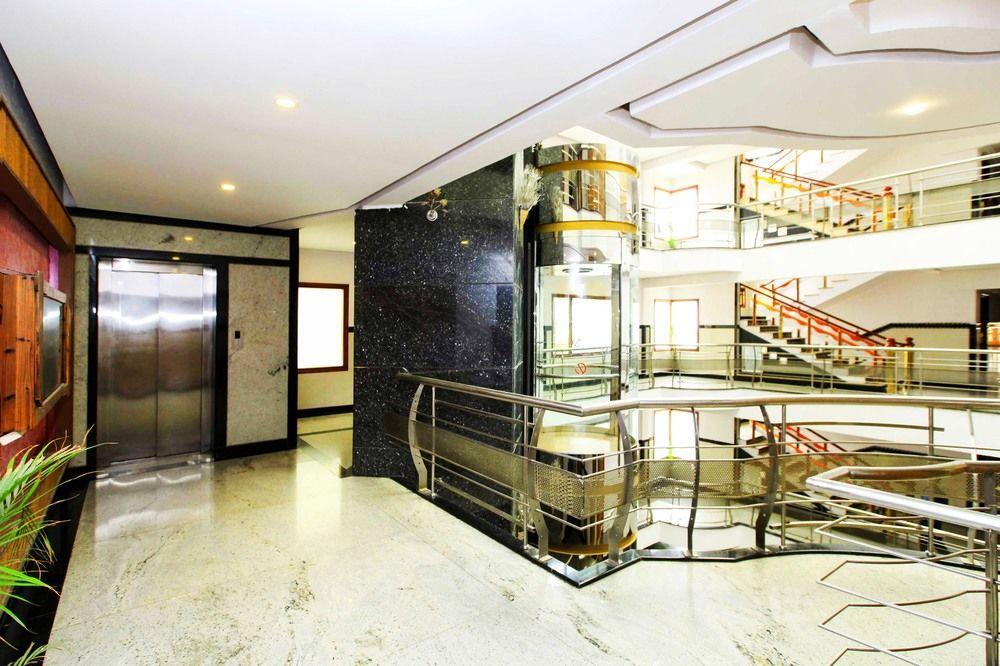 Hotel Zo Rajaji Nagar Mantri Square Bangalore