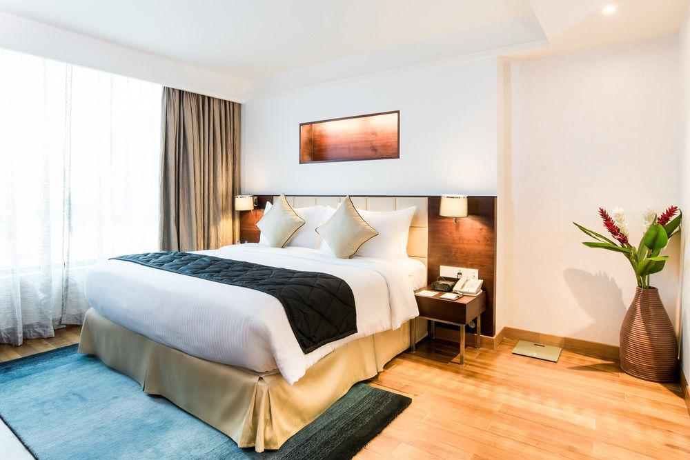 Hotel Howard Johnson By Wyndham, Hebbal, 4*