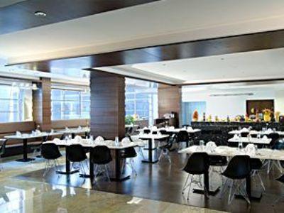 Aloft Whitefield 4*