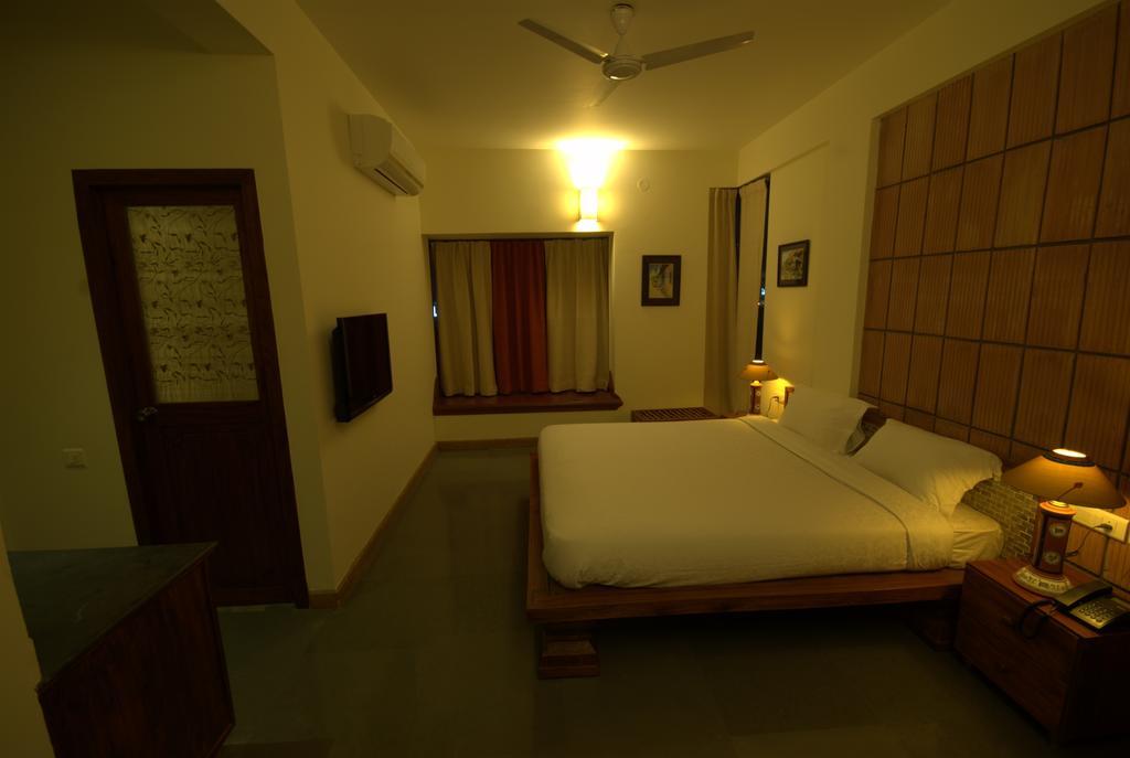 Nisargha Service Apartment *